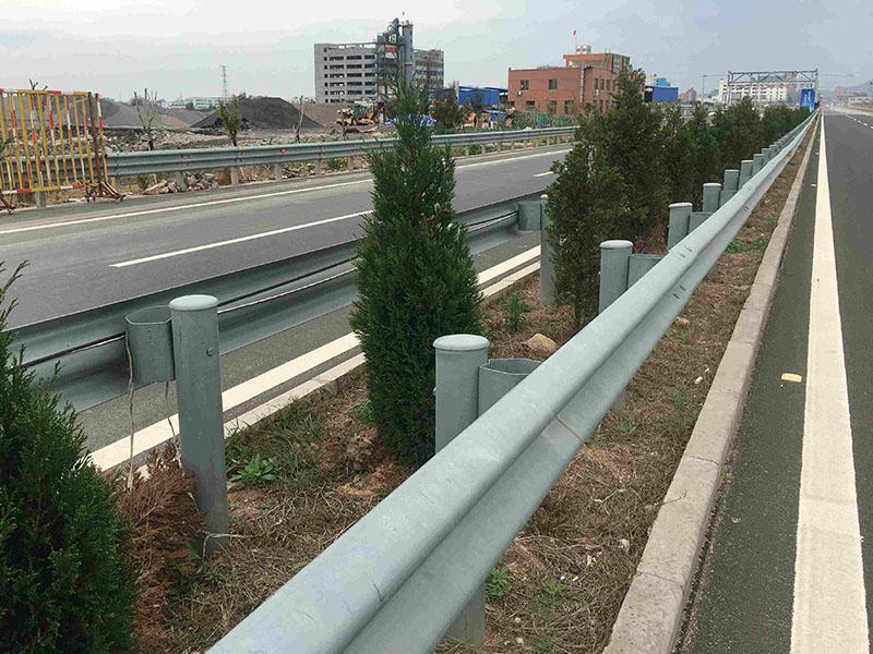 湖南公路護欄板