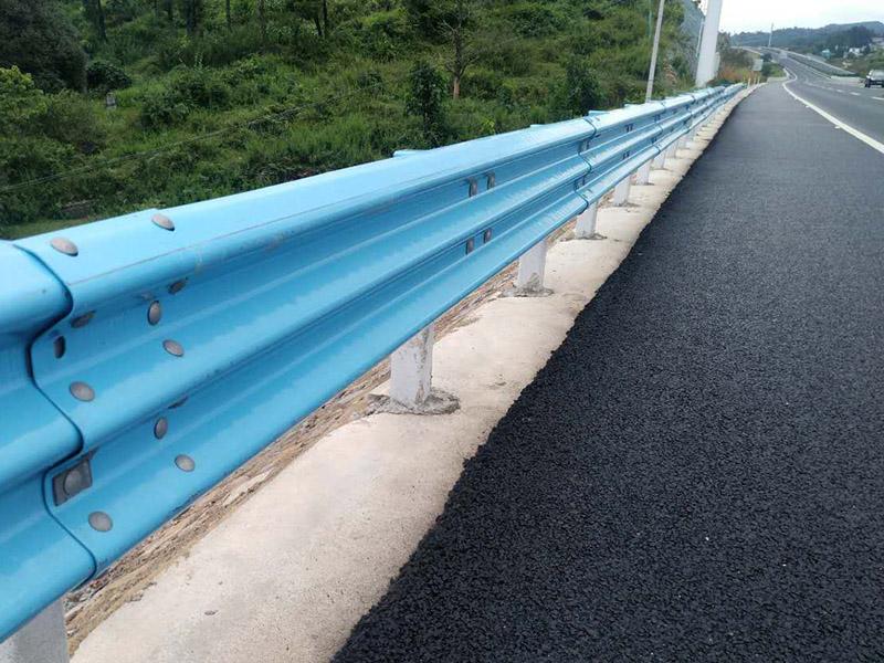 福建三波護(hù)欄板
