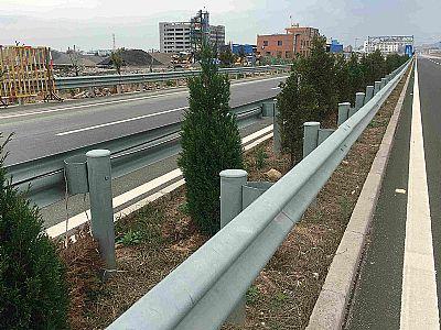 江蘇公路護(hù)欄板