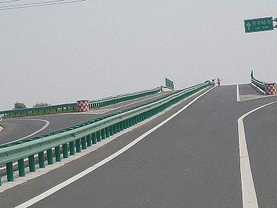 江蘇高速護(hù)欄板
